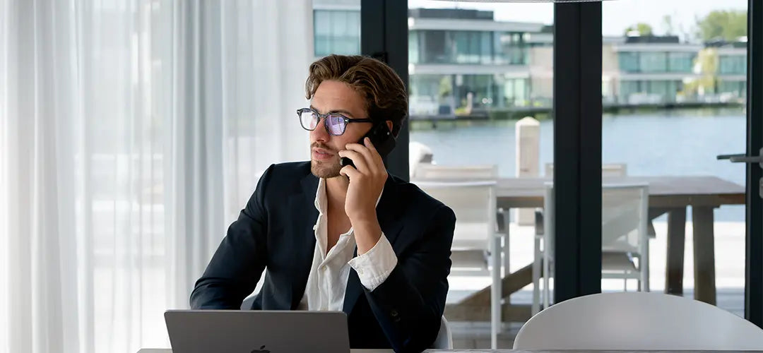 De voordelen van het dragen van een beeldschermbril op de werkplek